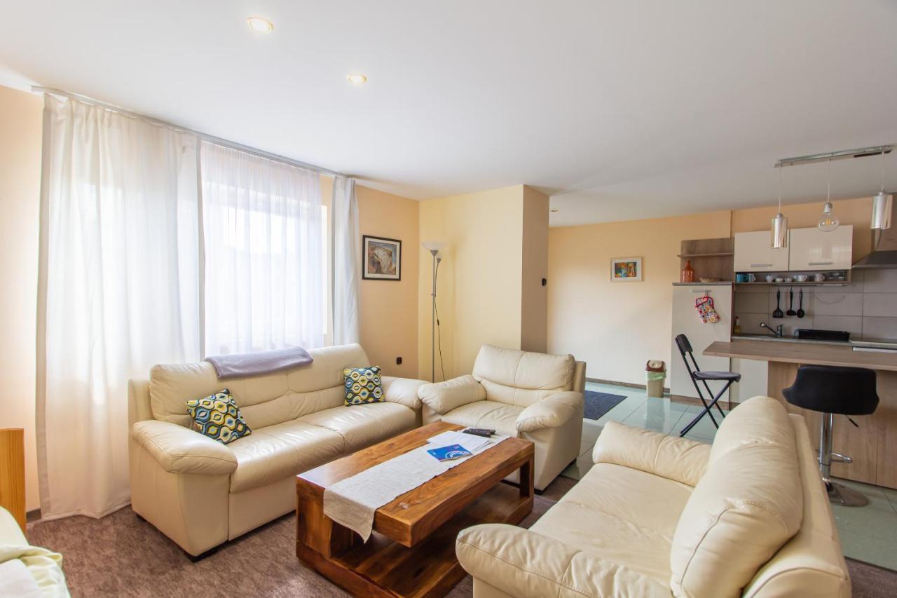 Deli Terasz B Apartman Free Parking, Self-Check-In Anytime Győr Extérieur photo